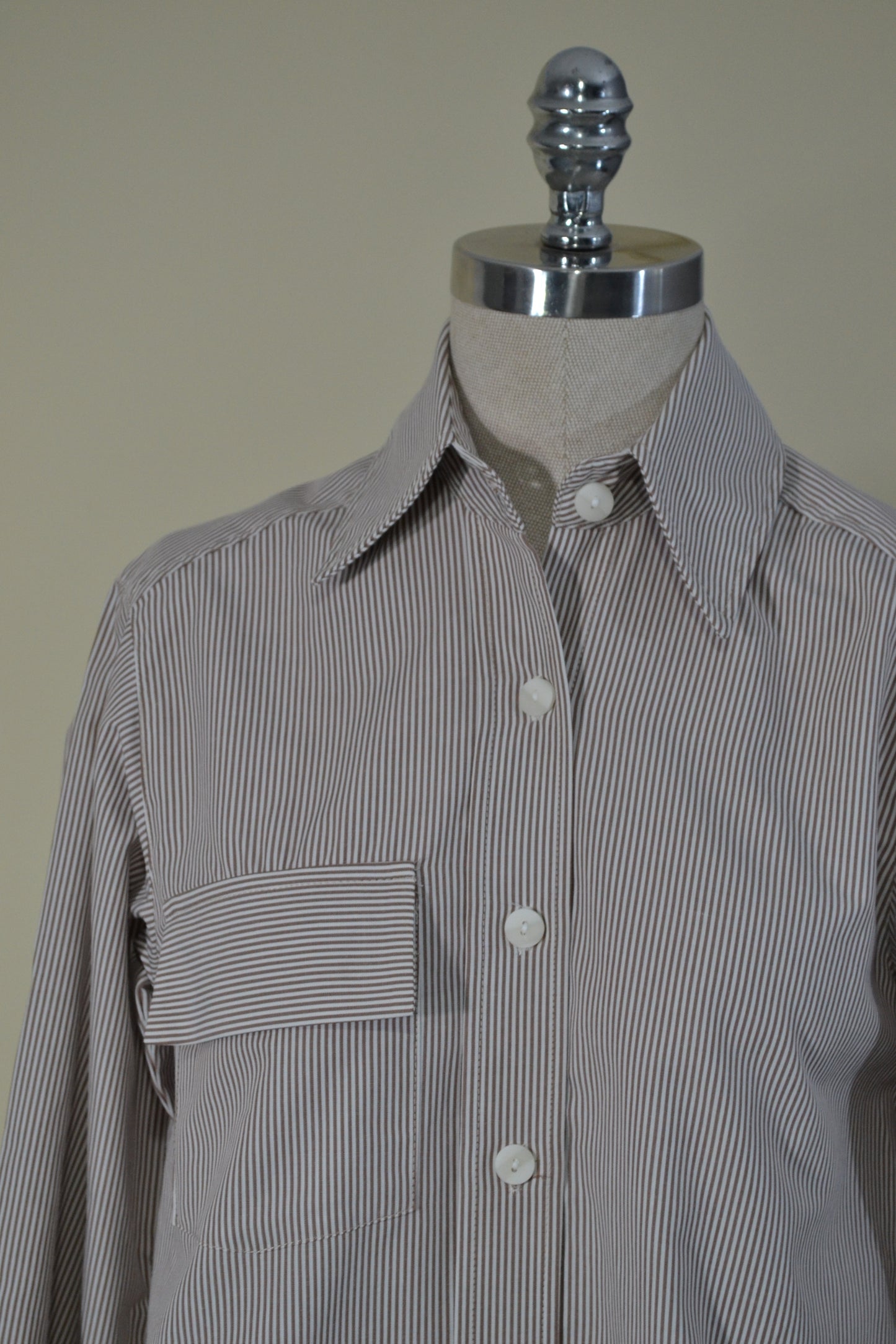 CAMISA A RAYAS CAFE REGULAR FIT