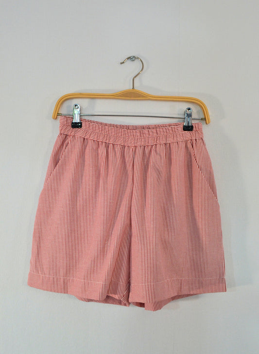 SHORTS RAYAS ROJO